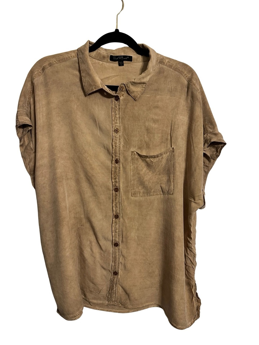 Velvet Heart Men's Short-Sleeve Button-Up Shirt in Tan